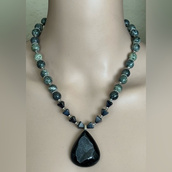 Handmade Jewelry - 22 inch Kambaba Gemstone bead necklace NWOT